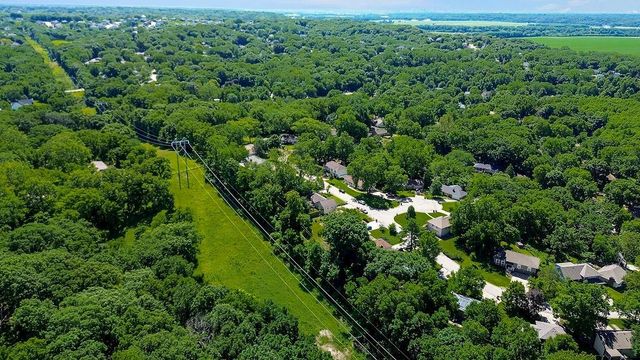11300 NW 60 Street, Parkville, MO 64152
