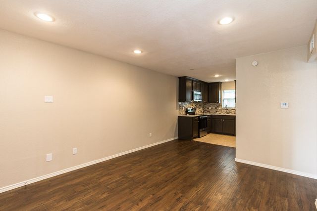 1317 Annex Ave. Street 224, Dallas, TX 75204