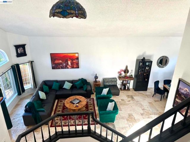5182 Coach, El Sobrante, CA 94803