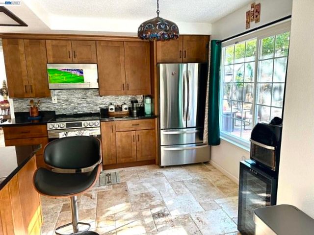 5182 Coach, El Sobrante, CA 94803
