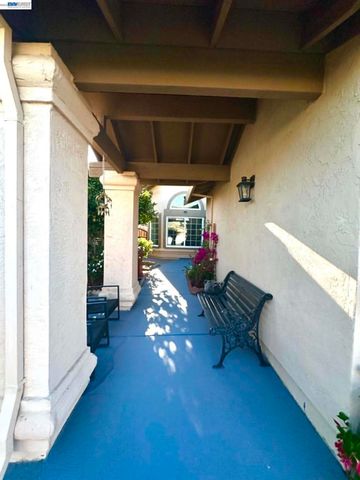 5182 Coach, El Sobrante, CA 94803