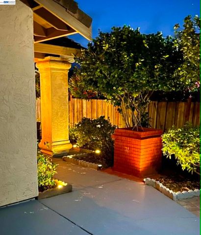 5182 Coach, El Sobrante, CA 94803