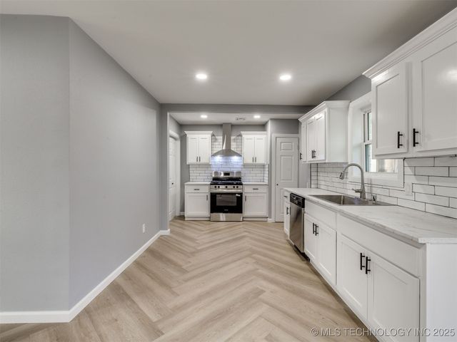 3315 S 116th East Place, Tulsa, OK 74146