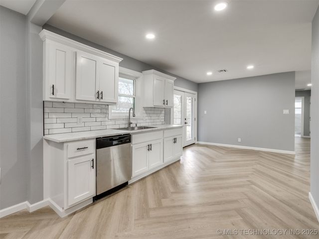 3315 S 116th East Place, Tulsa, OK 74146