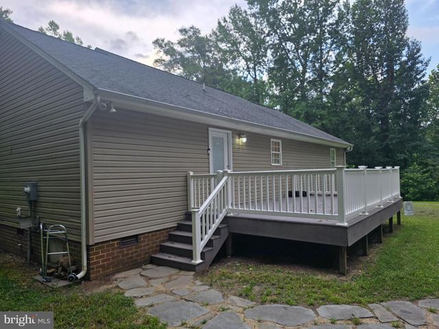 416 BERRY HILL RD, Tappahannock, VA 22560