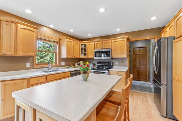 8437 Ellington Way, Middleton, WI 53562