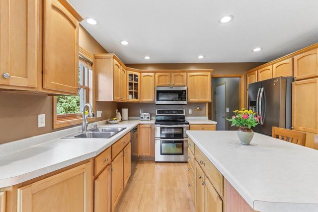 8437 Ellington Way, Middleton, WI 53562