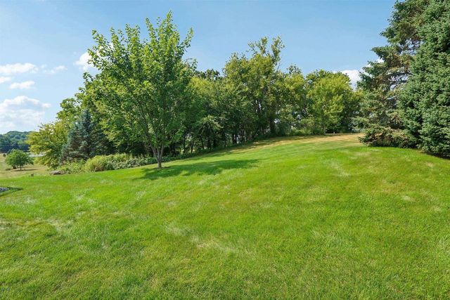 8437 Ellington Way, Middleton, WI 53562