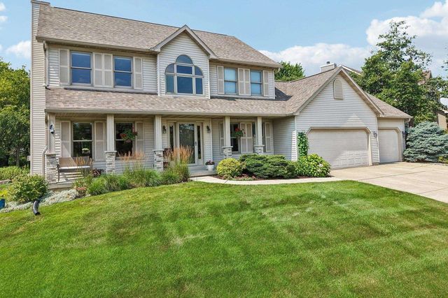 8437 Ellington Way, Middleton, WI 53562