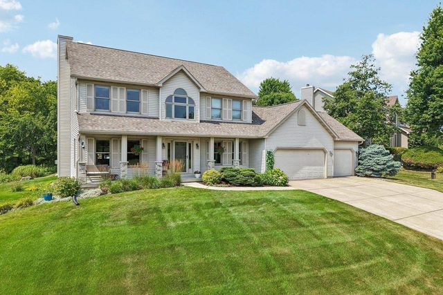 8437 Ellington Way, Middleton, WI 53562