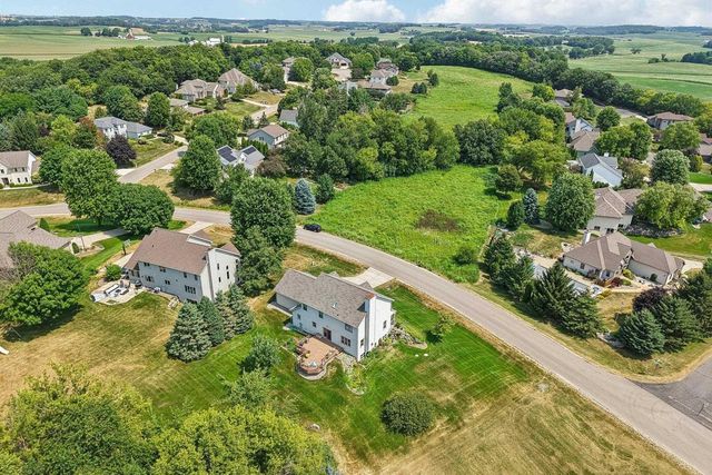 8437 Ellington Way, Middleton, WI 53562