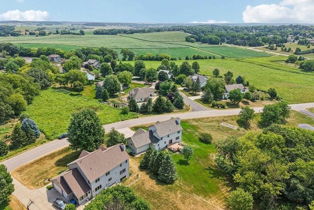 8437 Ellington Way, Middleton, WI 53562