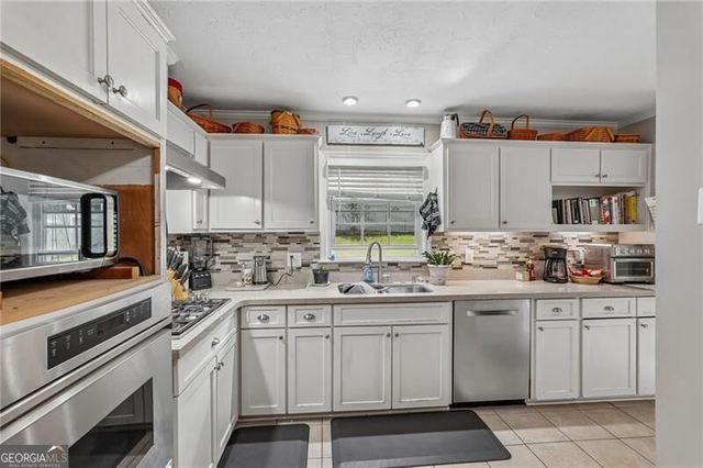 1025 Greenwood Acres Drive, Cumming, GA 30040