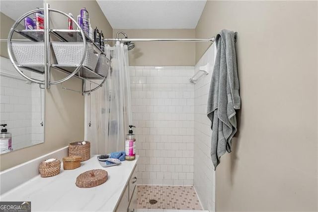 1025 Greenwood Acres Drive, Cumming, GA 30040