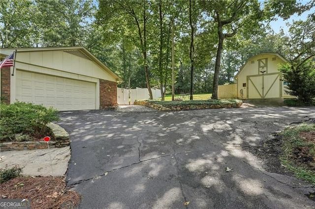 1025 Greenwood Acres Drive, Cumming, GA 30040