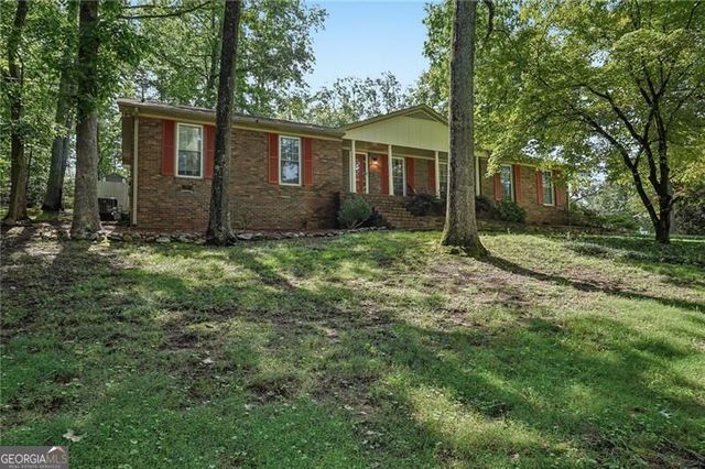 1025 Greenwood Acres Drive, Cumming, GA 30040