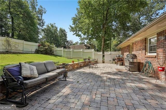 1025 Greenwood Acres Drive, Cumming, GA 30040