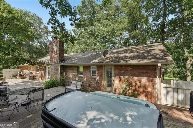 1025 Greenwood Acres Drive, Cumming, GA 30040