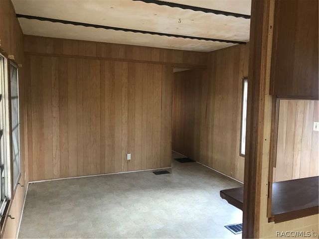 9910 E Bushnell Road, Floral City, FL 34436