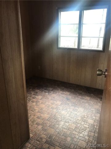 9910 E Bushnell Road, Floral City, FL 34436