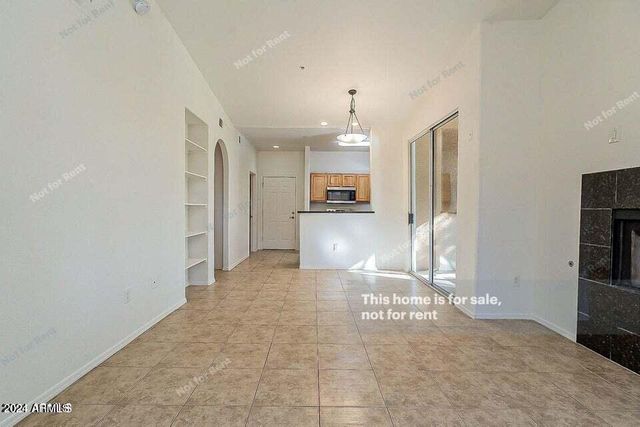 2929 W YORKSHIRE Drive 2026, Phoenix, AZ 85027