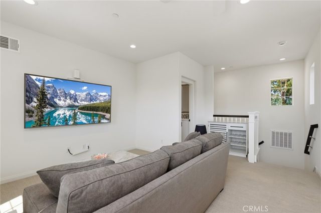 172 Palencia, Irvine, CA 92618