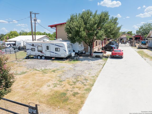 6766 Crestway, San Antonio, TX 78239