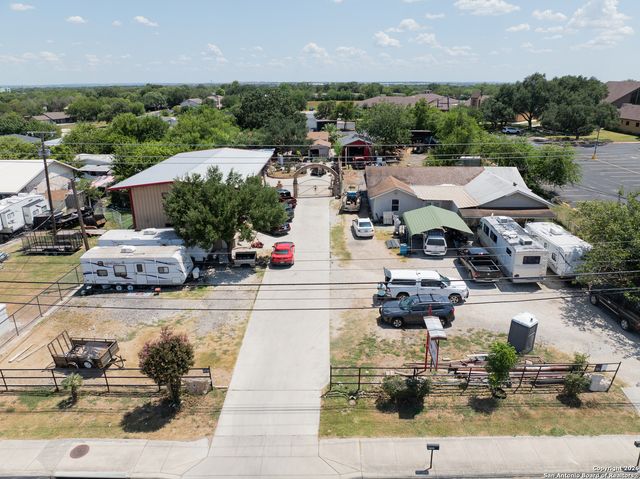 6766 Crestway, San Antonio, TX 78239