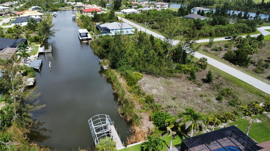 10462 POUGHKEEPSIE CIRCLE, Port Charlotte, FL 33981