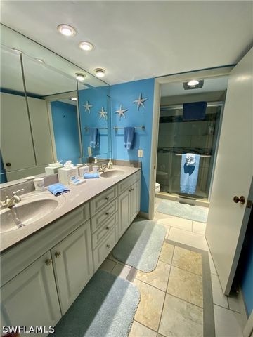 10851 GULFSHORE DR 1001, Naples, FL 34108