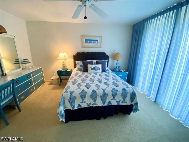 10851 GULFSHORE DR 1001, Naples, FL 34108