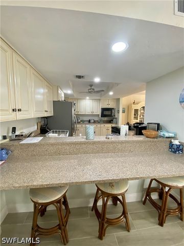 10851 GULFSHORE DR 1001, Naples, FL 34108