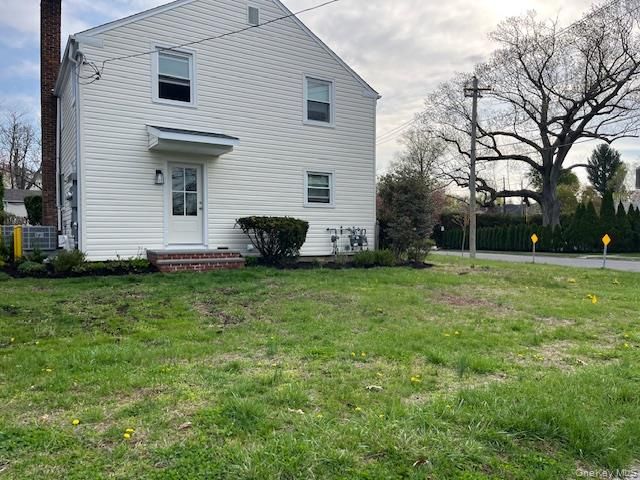 45 Radcliff Avenue W., Port Washington, NY 11050