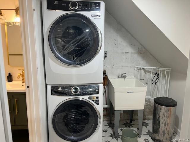 45 Radcliff Avenue W., Port Washington, NY 11050