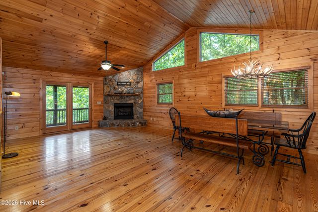 635 Brasstown View Road, Murphy, NC 28906