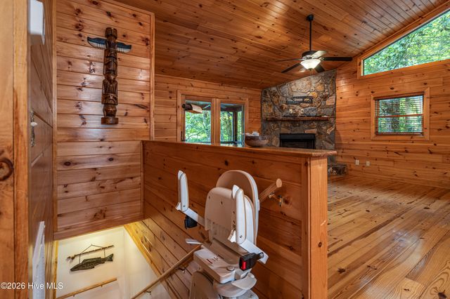 635 Brasstown View Road, Murphy, NC 28906