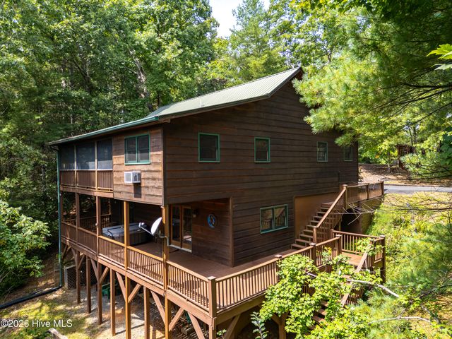 635 Brasstown View Road, Murphy, NC 28906
