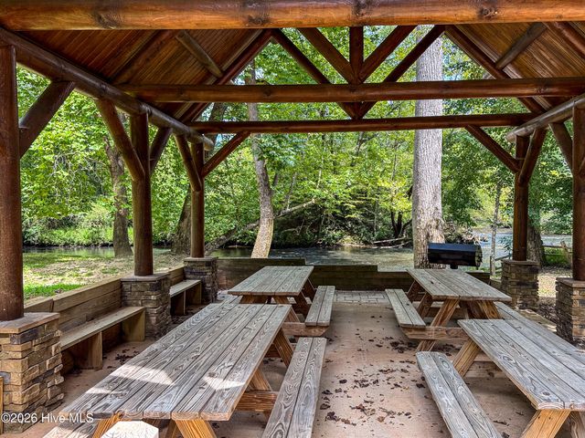 635 Brasstown View Road, Murphy, NC 28906