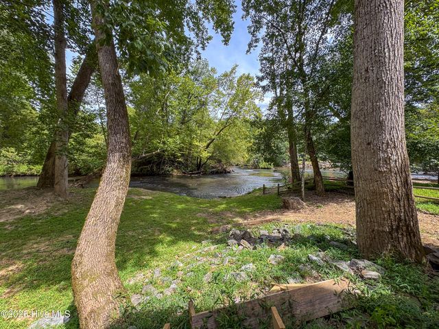 635 Brasstown View Road, Murphy, NC 28906