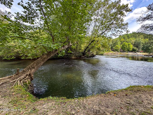 635 Brasstown View Road, Murphy, NC 28906