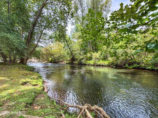 635 Brasstown View Road, Murphy, NC 28906