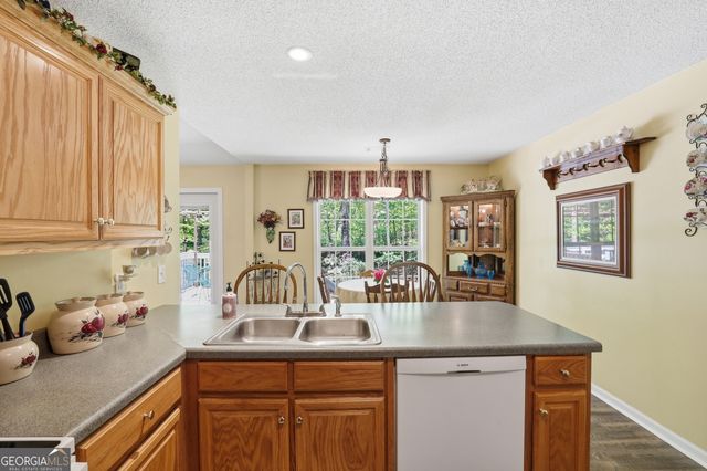 318 Heather Way, Cleveland, GA 30528