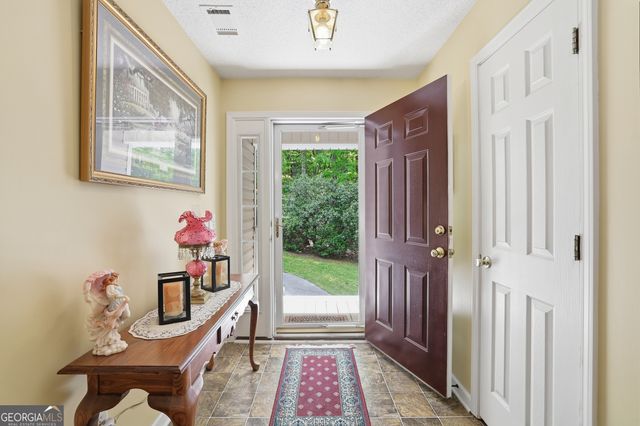318 Heather Way, Cleveland, GA 30528