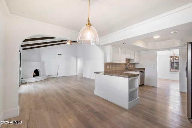 6828 E LUDLOW Drive, Scottsdale, AZ 85254