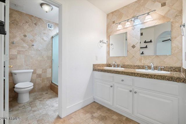 6828 E LUDLOW Drive, Scottsdale, AZ 85254