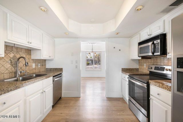 6828 E LUDLOW Drive, Scottsdale, AZ 85254