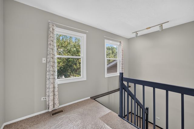 244 Coventry Court 244, Bloomingdale, IL 60108