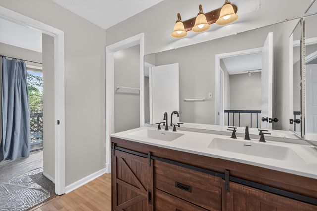 244 Coventry Court 244, Bloomingdale, IL 60108