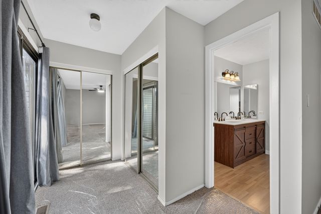 244 Coventry Court 244, Bloomingdale, IL 60108
