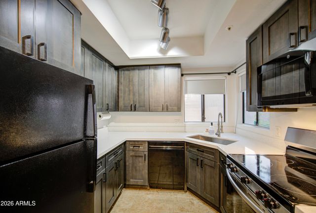 7008 E GOLD DUST Avenue 147, Paradise Valley, AZ 85253